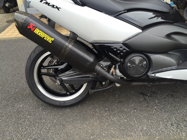 中古AkRAPOVICマフラーTMAXSJ08J用&ダイノジェットフルコンSET