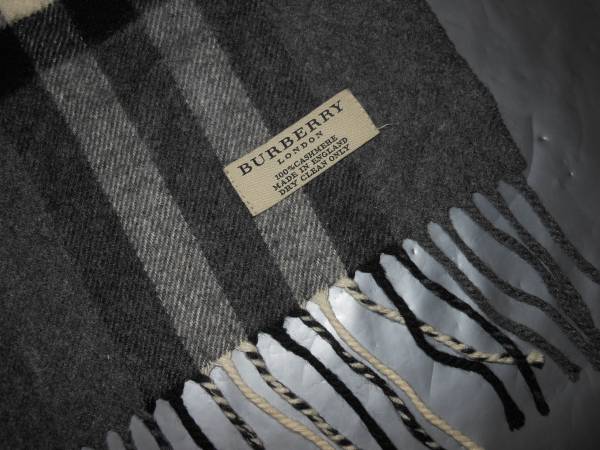 A14　BURBERRY　グレー　カシミヤマフラー