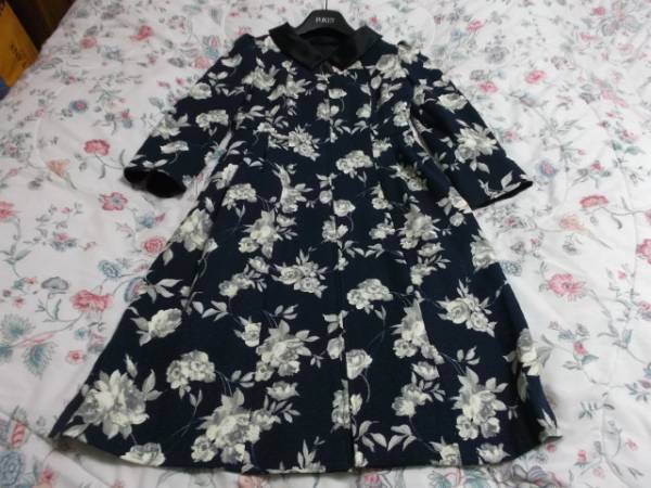 新品　フランコフェラーロ　バラの清楚なワンピース　2