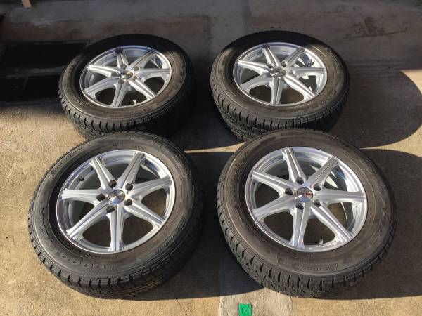 美品　ガレージ保管　ホイール付きスタッドレスタイヤ　４本