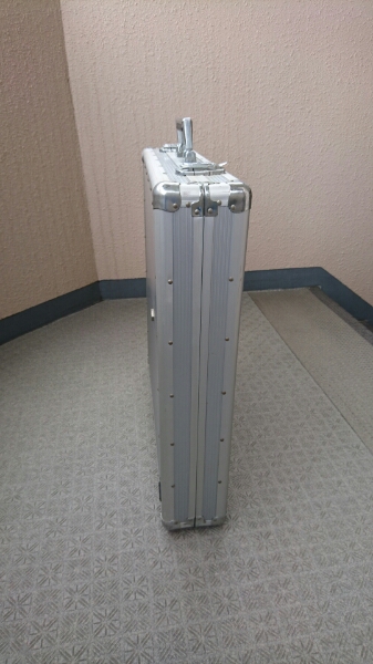 美品！CNB アルミ製 22インチ対応 シンバルケース 鍵/パッド付 