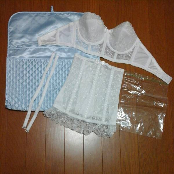 【セモア】D70/64　セット　ブライダルインナー　美品