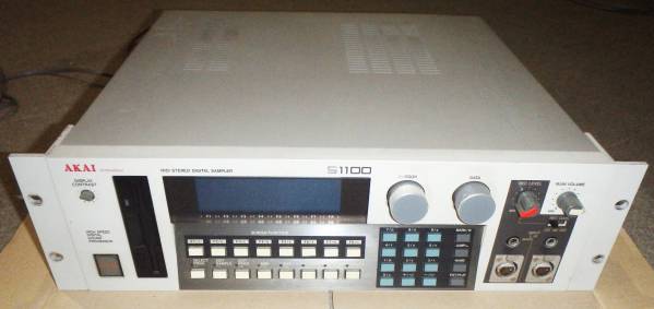AKAI デジタルサンプラー S-1100 通お