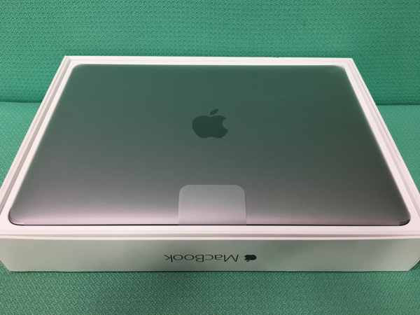 ★新品未使用 Mac Book 12インチ Early 2016 256GB グレー★