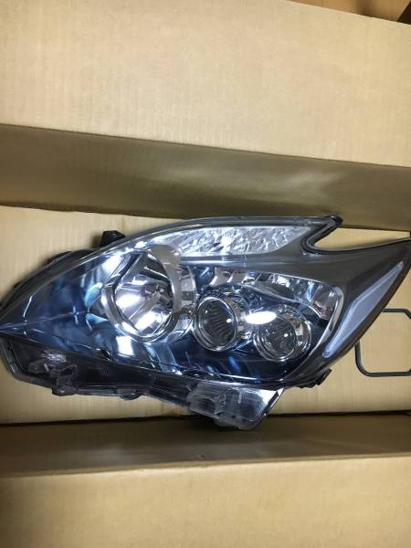 ZVW30 プリウス 30 LEDヘッドライト 破損無し！ ,写真2様な小キズ
