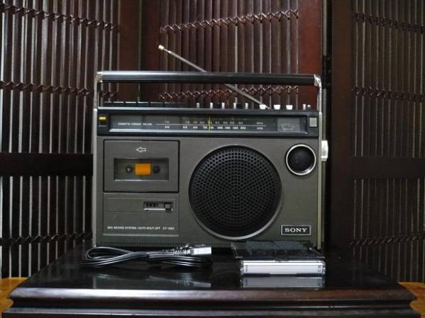 Classic vintage SONY CF-1980 高級モノラルラジカセ 【公式通販】
