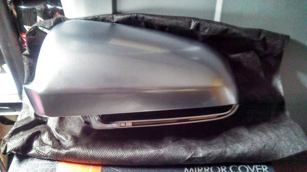 ★Audi ドアミラーカバーA3・A4'02～'08・A6'04～'09用RS仕様★