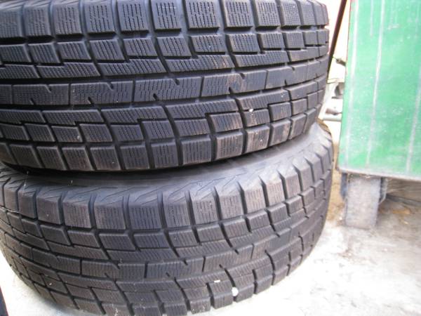 ★15年製バリ溝アルミ付205-65-15エスティマで使用アイスガード