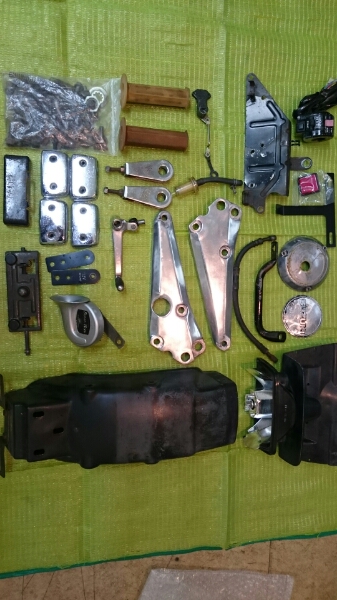 GSX250E ３型 ゴキ 取外し メッキ 純正