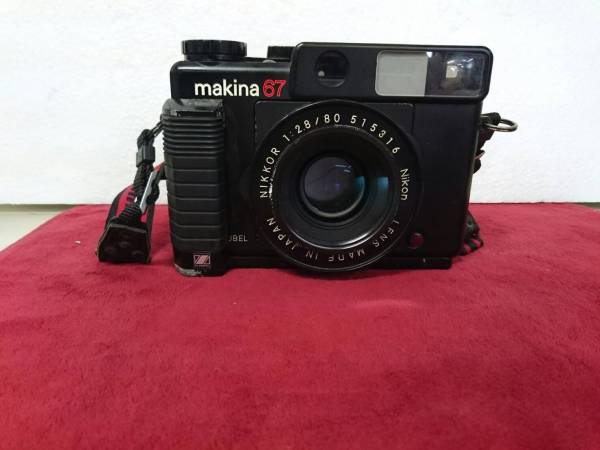 1304 PLAUBEL マキナ makina 67+Nikkor 80mm f2.8 レンズ