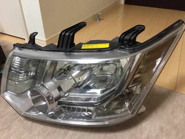 デリカD5 ヘッドライト左右 中古
