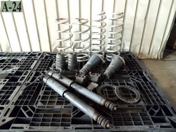 Q9Q9 FZJ80G ランクル 80 スプリング サス Ｆショック おまけ付