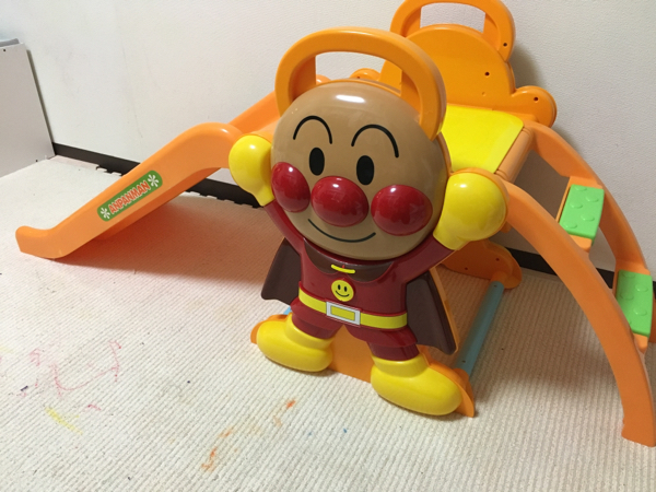 PINOCCHIO NEWアンパンマン　ピッピすべり台