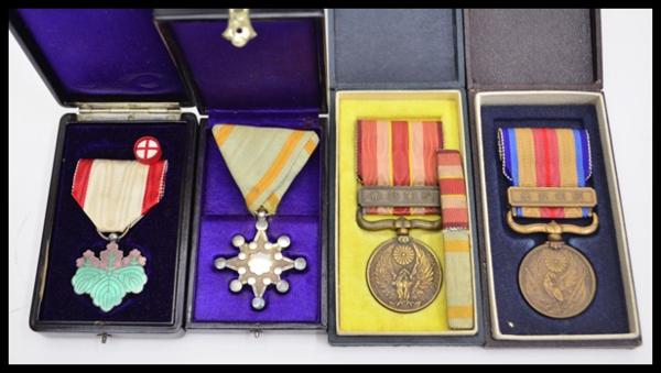 勲章 略綬付 箱入 4点セット 支那事変 昭和6年 従軍記章 日本軍