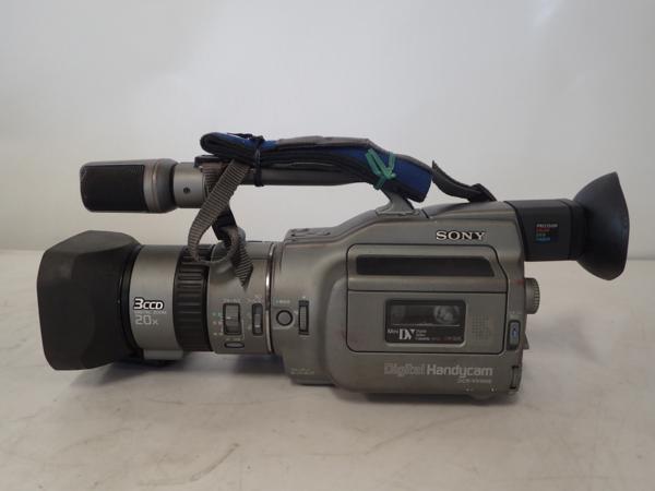 未使用に近い 極上品 ソニー SONY DCR-VX1000 ビデオカメラ デジタルビデオカメラ ハンディカム 付属品 DCR-VX1000 SONY Digital 極上品 未使用に近い プロスケーター・森田貴宏に聞く