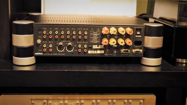 REVOX ルボックス E450 プリメインアンプ 音響機材 中古 K6492725 REVOX | Accuphase 09:49 2013-07-01 イースタンサウンドファクトリー