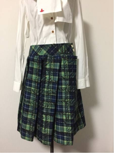 【美品】ヴィヴィアン ウエストウッドの変形プリーツスカート