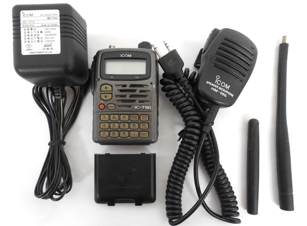 ジャンク ICOM アマチュア無線機 IC-T90 トランシーバーT2232348 ICOM