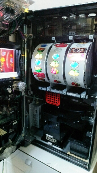 パチスロ実機 沖ドキ トロピカル コイン不要機付き スロット機 |江別市 