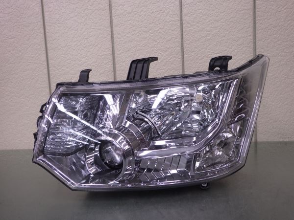 2213642 デリカD5 CV1W/2W/4W/5W 左ライト HID 自動車、オートバイ