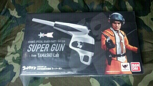 50%以上OFF！ バンダイ 科学特捜隊光線銃 スーパーガン