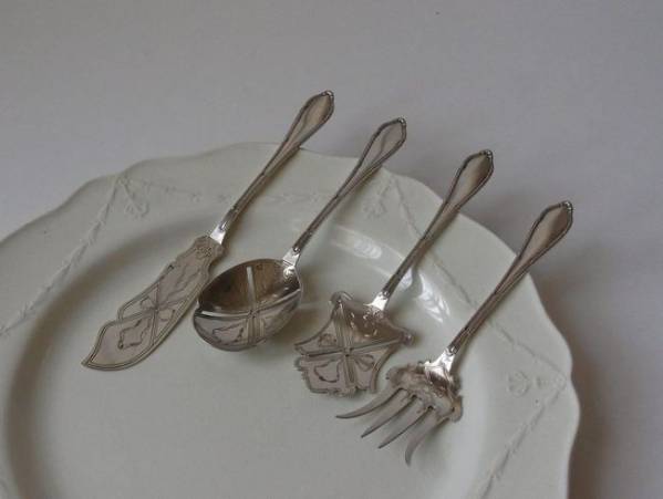 ＊巴里左岸＊仏アンティーク　ミネルヴァ刻印・銀製リボン柄サービス4本