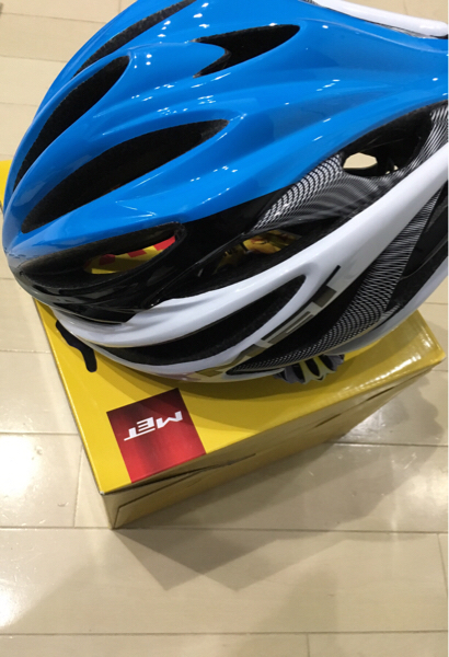 高品質，お得 MET ストラディバリウス Mサイズ(Mサイズ)｜売買されたオークション情報、yahooの商品情報をアーカイブ公開 - オークファン 大人用