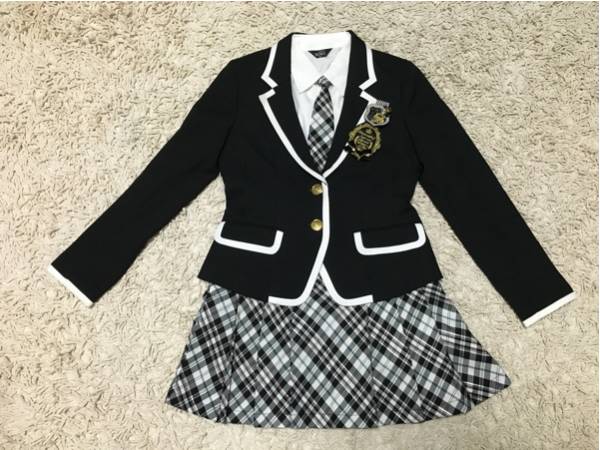 XOXO&ミチコロンドン☆フォーマルスーツ☆１５０☆結婚式☆卒業式☆可愛い☆