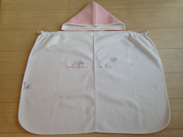 ■極美品■即決■familiar■ファミリア■3way ブランケット■今期購入■ケープ■クリップ付■フード付■フリース防寒■ベビーカー/抱っこ紐