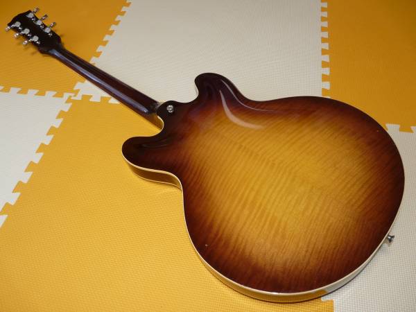 ☆heerby SA-900 ES-335 ☆ フレイムトップ ☆ トラ杢 ☆ ハードケース
