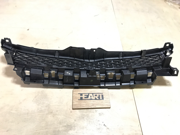 即納 新車外し 後期 ZRR70W ヴォクシー フロントグリル 53111-28640/50 
