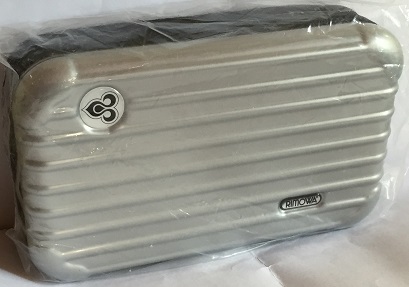 再入荷送料無料 RIMOWA タイ国際航空ファーストアメニティ Silver