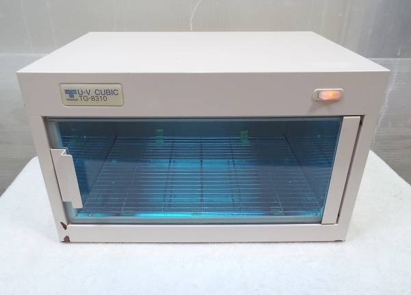 中古 紫外線消毒器 TAKIGAWA UVキュービック TG-8310 ホワイト 滝川