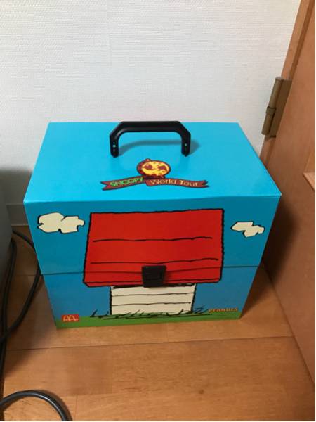 スヌーピー ワールドツアー 収納ボックス入りフィギュアセット マクドナルド ピーナッツ マスコット