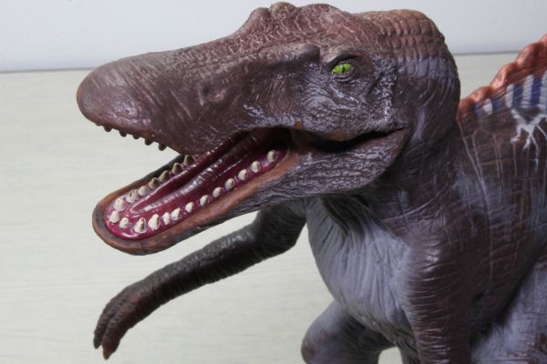 スピノサウルス ジュラシックパーク Ⅲ 恐竜 フィギュア ソフビ