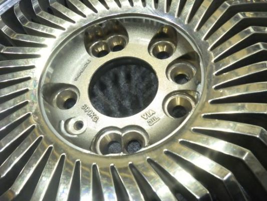 ○カービング ヘッド40 HEAD40 17インチ 7J +38 114.3 4/5(ラジアル