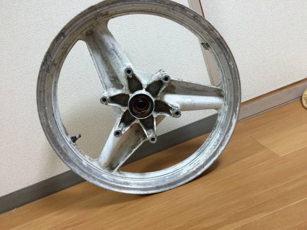 NC24 VFR400R 17インチ化フロントホイール