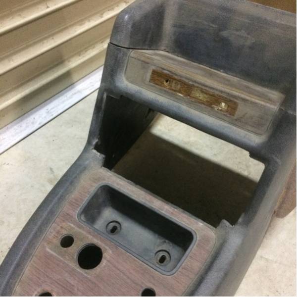 希少 ハコスカ センターコンソール 中古 ②