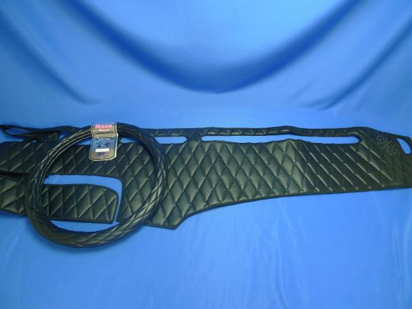 いすゞNEWギガ用　ハンドルダッシュ2点セット　艶消しブラック