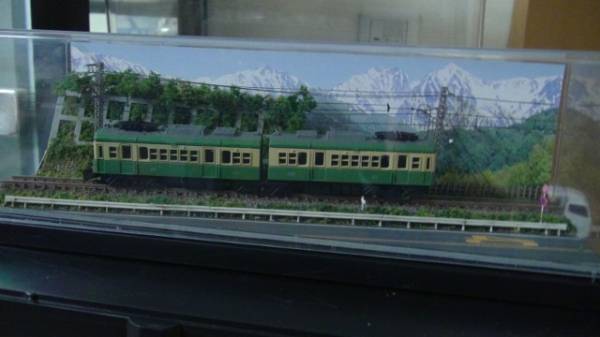 模型・プラモデル 江ノ電 極楽寺3号踏切 鉄道ジオラマ展示台 Nゲージ