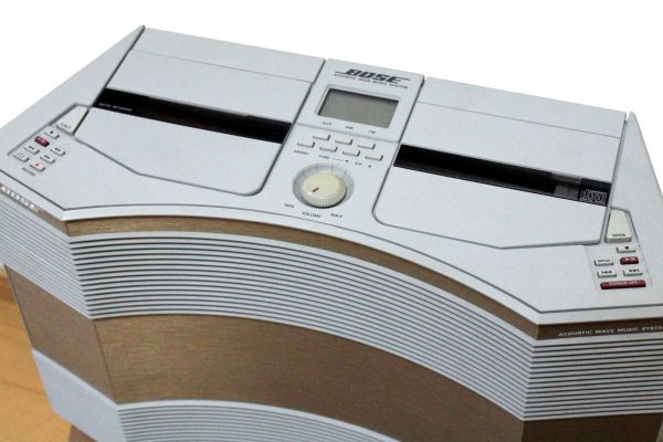 Bose Wave System Acoustic Music II - CD Changer com: Titanium 5-CD