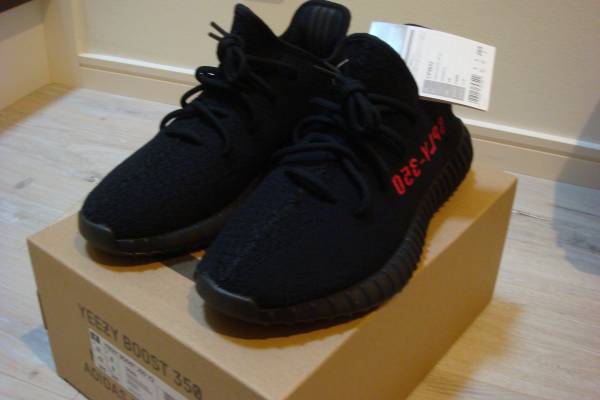 100%新品，本物保証 adidas Yeezy Boost 350 V2 CP9652 CORE BLACK RED 黒赤 イージー ブースト アディダス カニエ 26.5cm US8.5(26.5cm)｜売買されたオークション情報、yahooの商品情報をアーカイブ公開 - オークファン 26.5cm