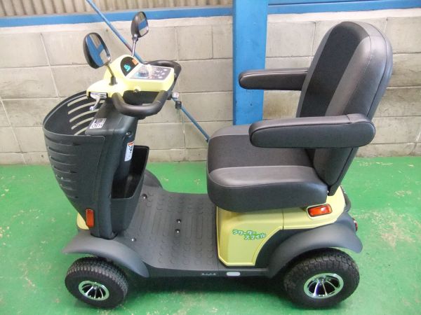 数量は多 セニアカーbon専用 在庫限り 数量は多 セニアカーbon専用 在庫限り