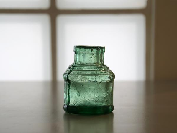 インクボトル◆英国 アンティーク アクアガラス 骨董 コットンリール イギリス 1910's 気泡 店舗什器 店舗備品 花器 花瓶_3