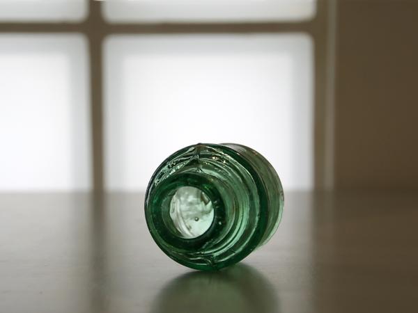 インクボトル◆英国 アンティーク アクアガラス 骨董 コットンリール イギリス 1910's 気泡 店舗什器 店舗備品 花器 花瓶_7