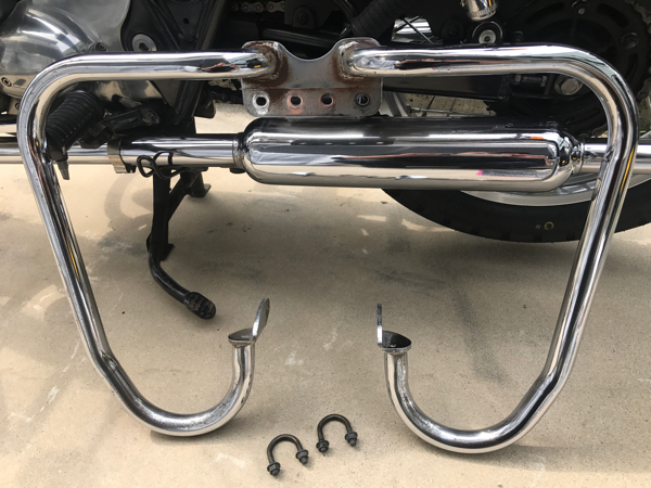 W650 カワサキ純正大型エンジンガード