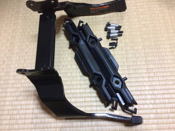 MT-09　ワイズギア　サイドケースサポートステー　ラバー　一式