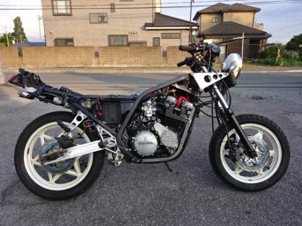 ホンダ Yahoo!オークション CBR400F書類付レストアベース、部品取り車 