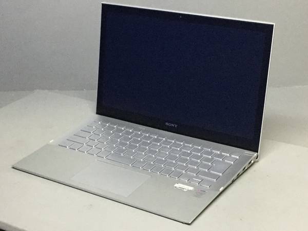 SONY VAIO Pro13SVP1321A1J メモリ8GB Core i7 SONY VAIO Pro 13 red
