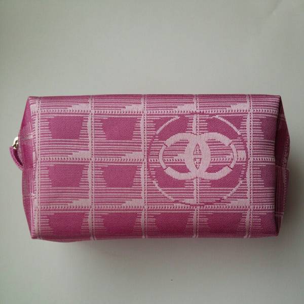 シャネル CHANEL ノベルティ 新品 | コスメポーチ - 化粧ポーチ CC D